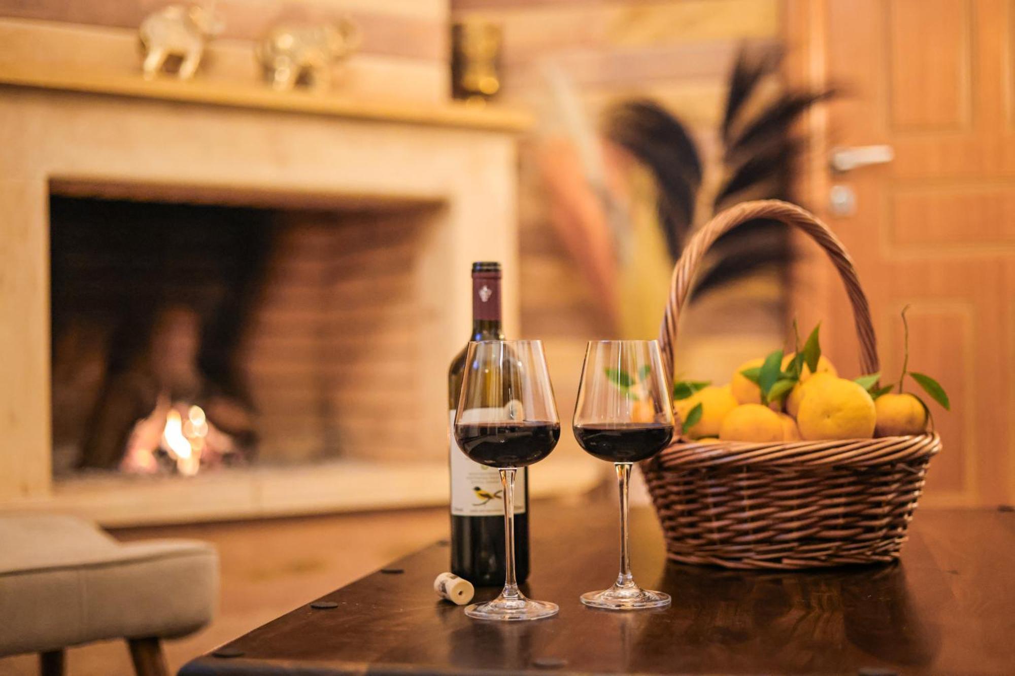 Archontiko Frideriki Luxury Apartments Хиос Екстериор снимка