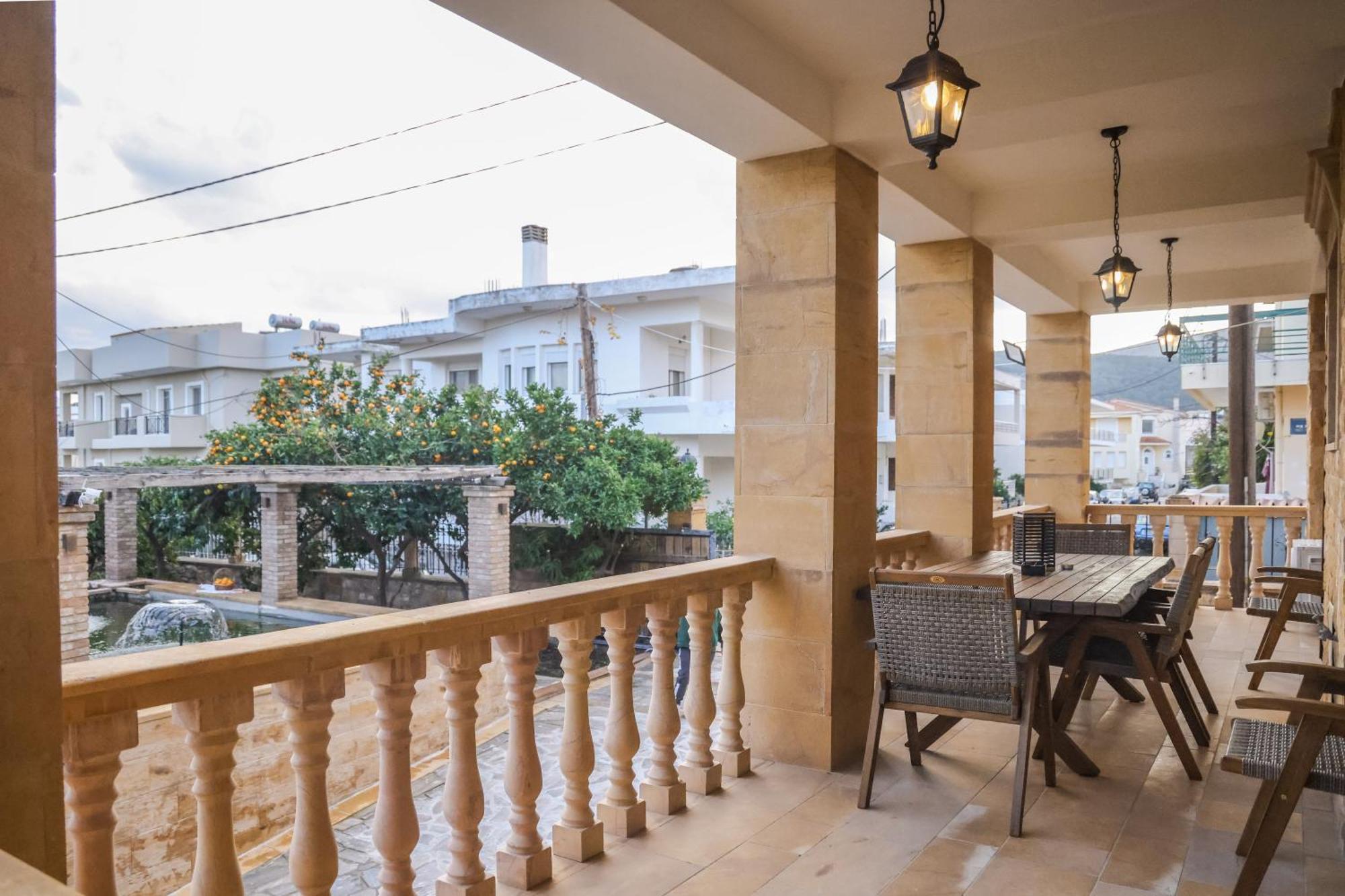 Archontiko Frideriki Luxury Apartments Хиос Екстериор снимка
